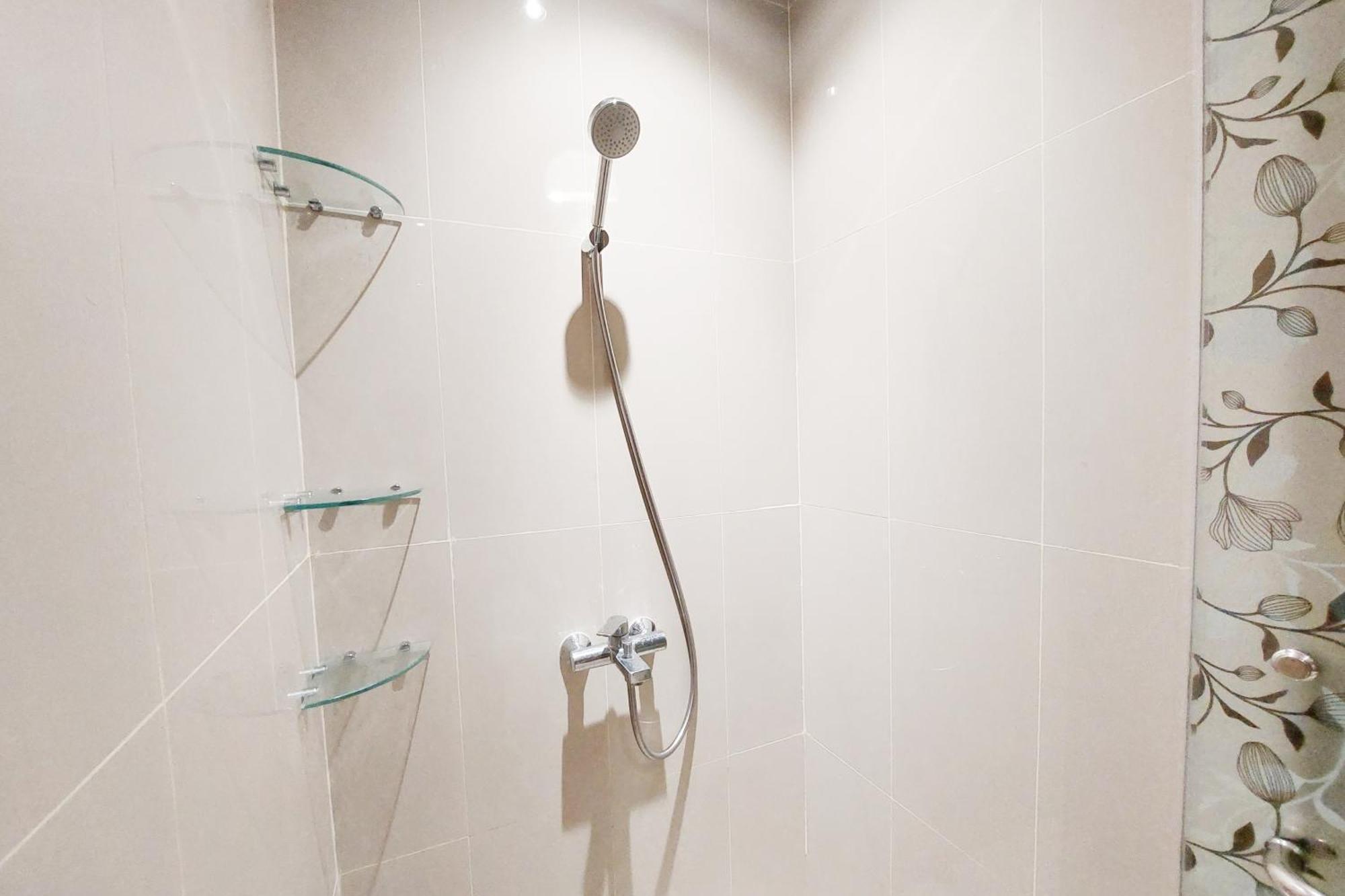 Brand New And 2br At The Reiz By Travelio Apartemen